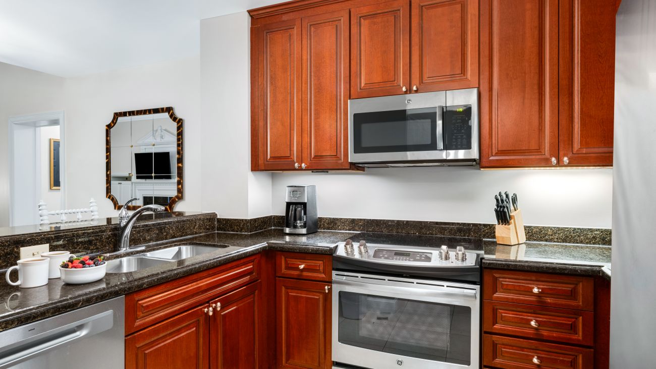 Kitchen (2-Bedroom Villa)